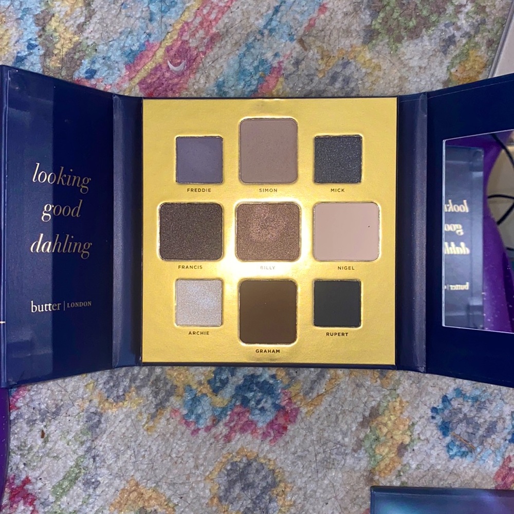 Eyeshadow palette, like new